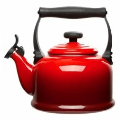 Le Creuset - Traditional Kettle Cerise Red 2.1L